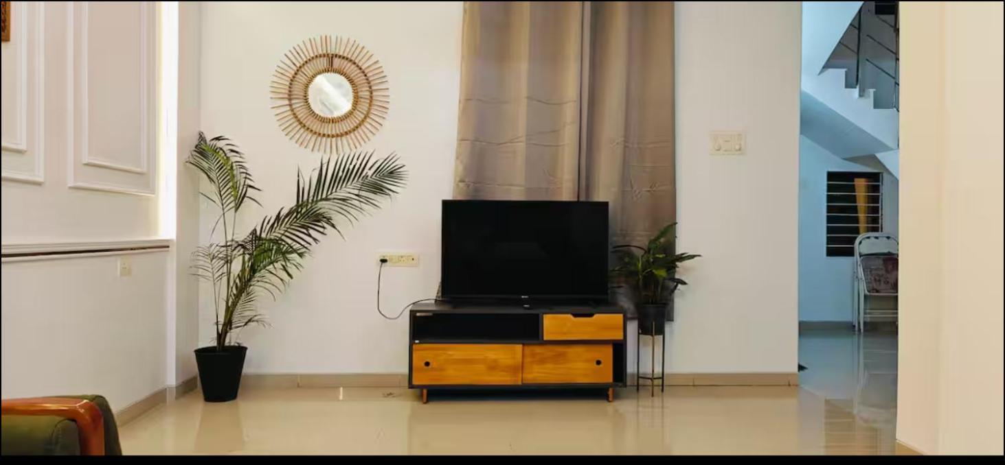 Bamboo Boho House 3 Bhk Nr Hi Street Apartment Pune